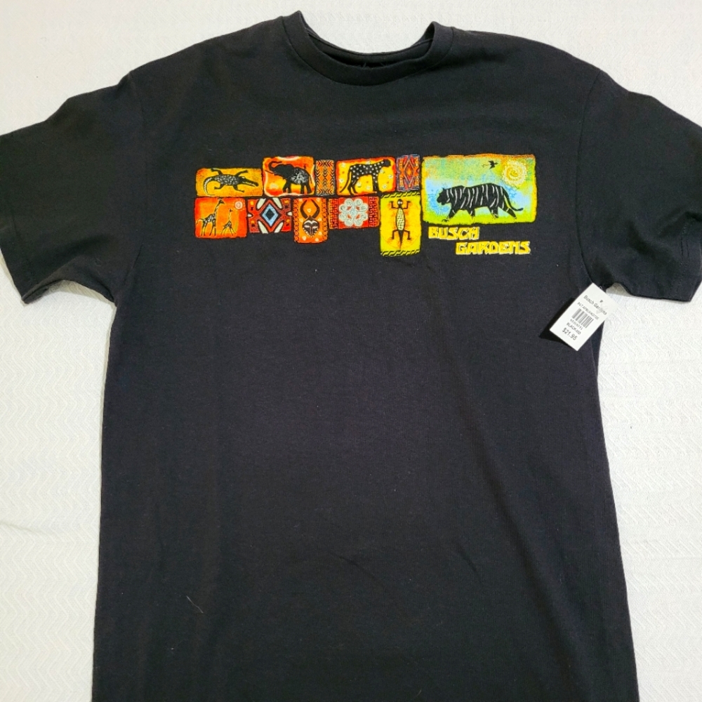 Men Size Medium NWT Busch Gardens Animal Print Black tshirt